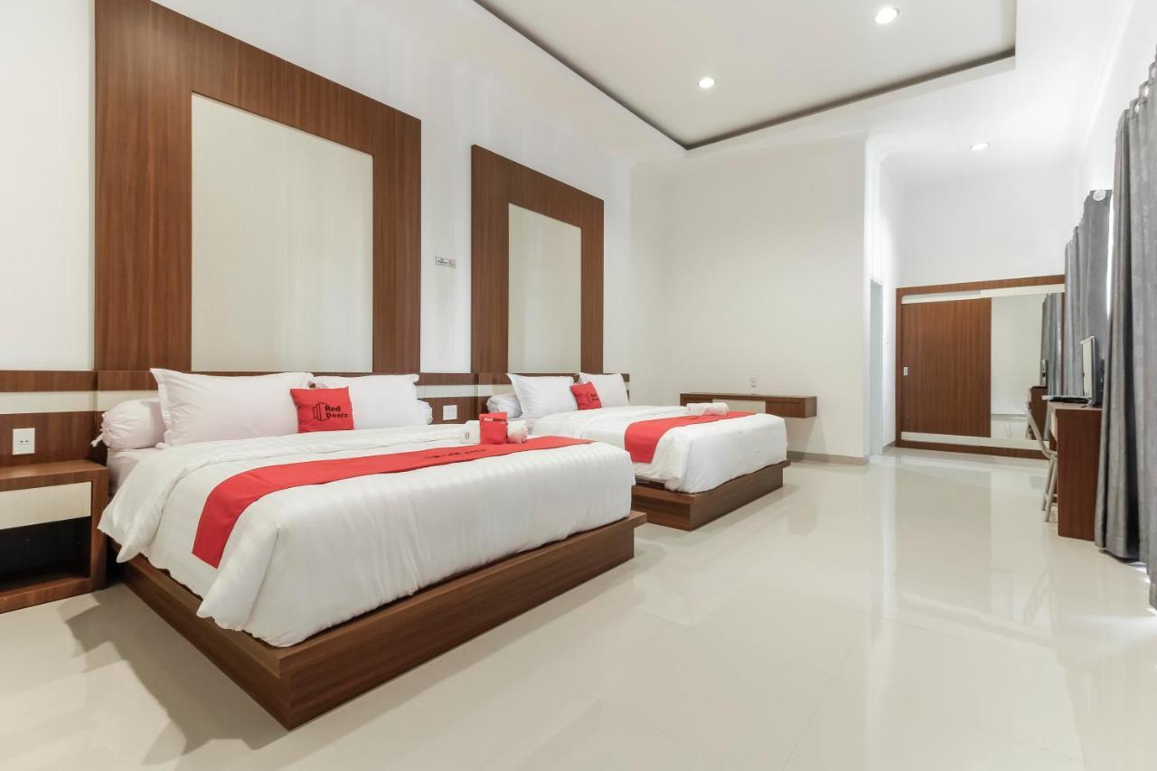 Reddoorz Premium @ Setiabudi Medan Sunggal Eksteriør bilde