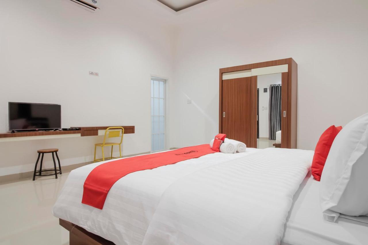 Reddoorz Premium @ Setiabudi Medan Sunggal Eksteriør bilde
