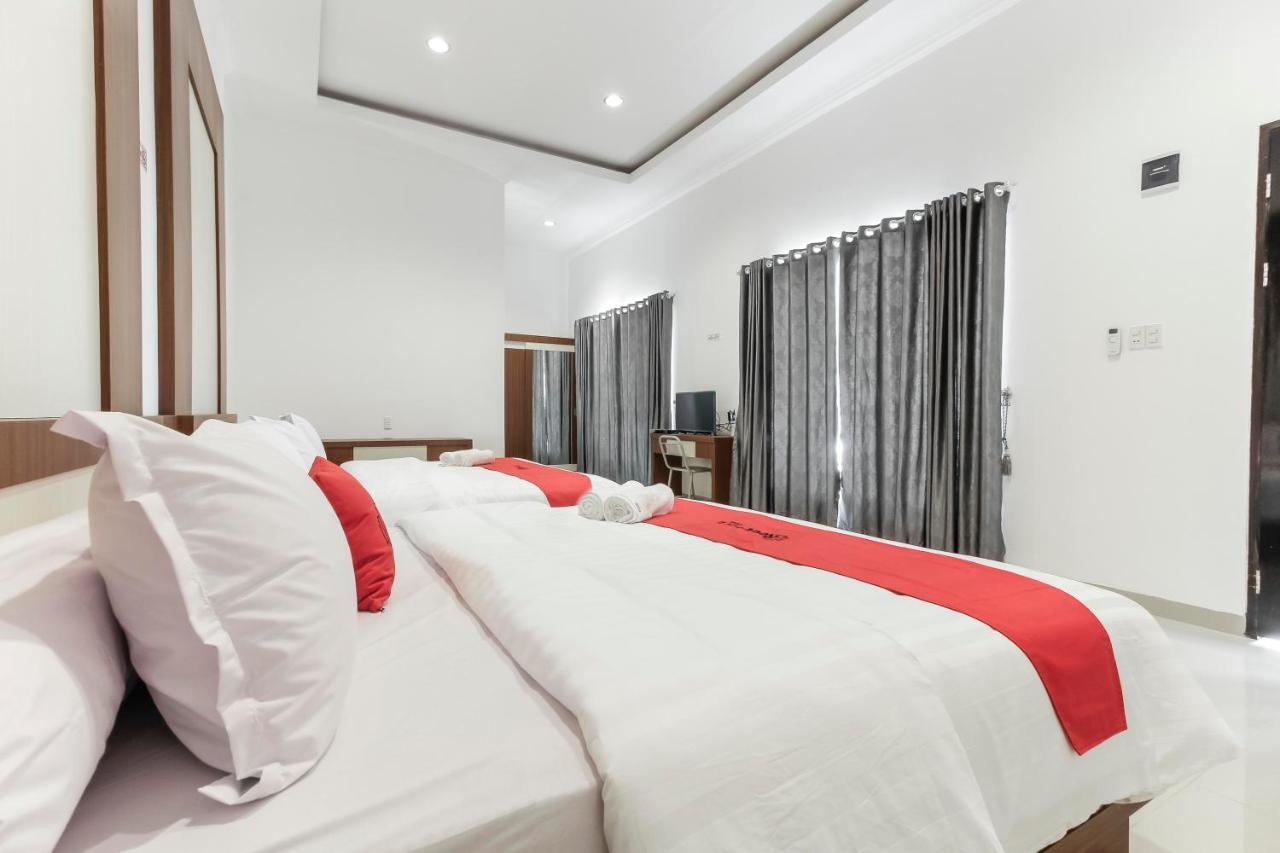 Reddoorz Premium @ Setiabudi Medan Sunggal Eksteriør bilde